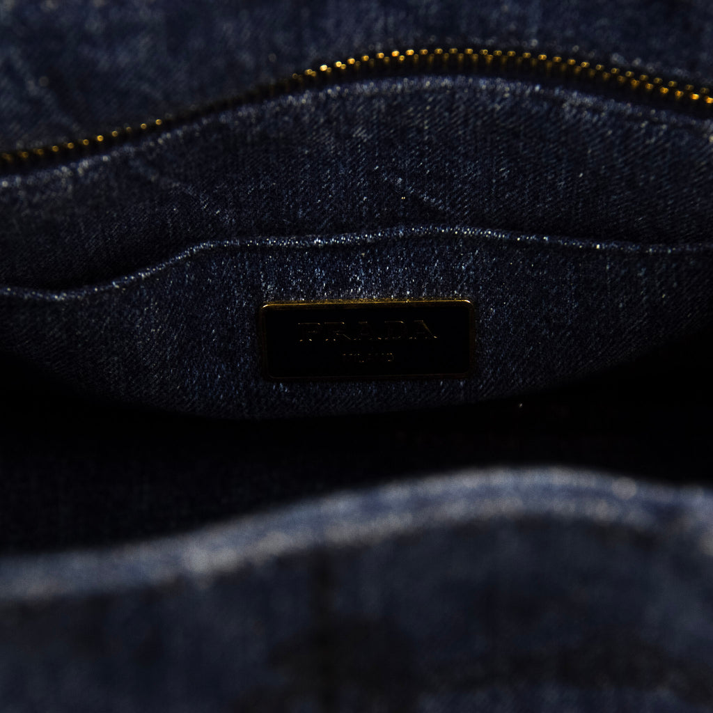 Prada Canapa Denim Small med skulderstrop